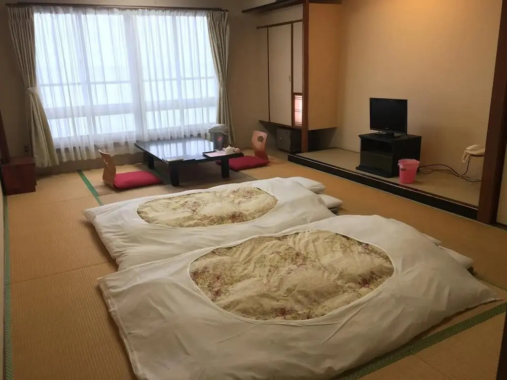 Hoshi Hotel
