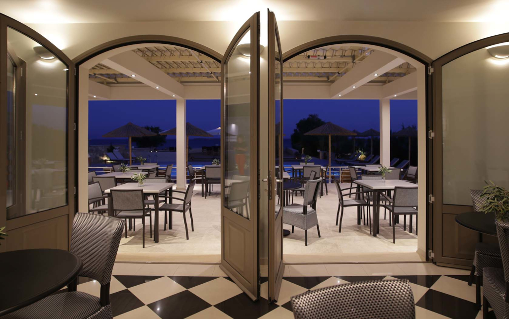 Costa Rossa -Adults Only
