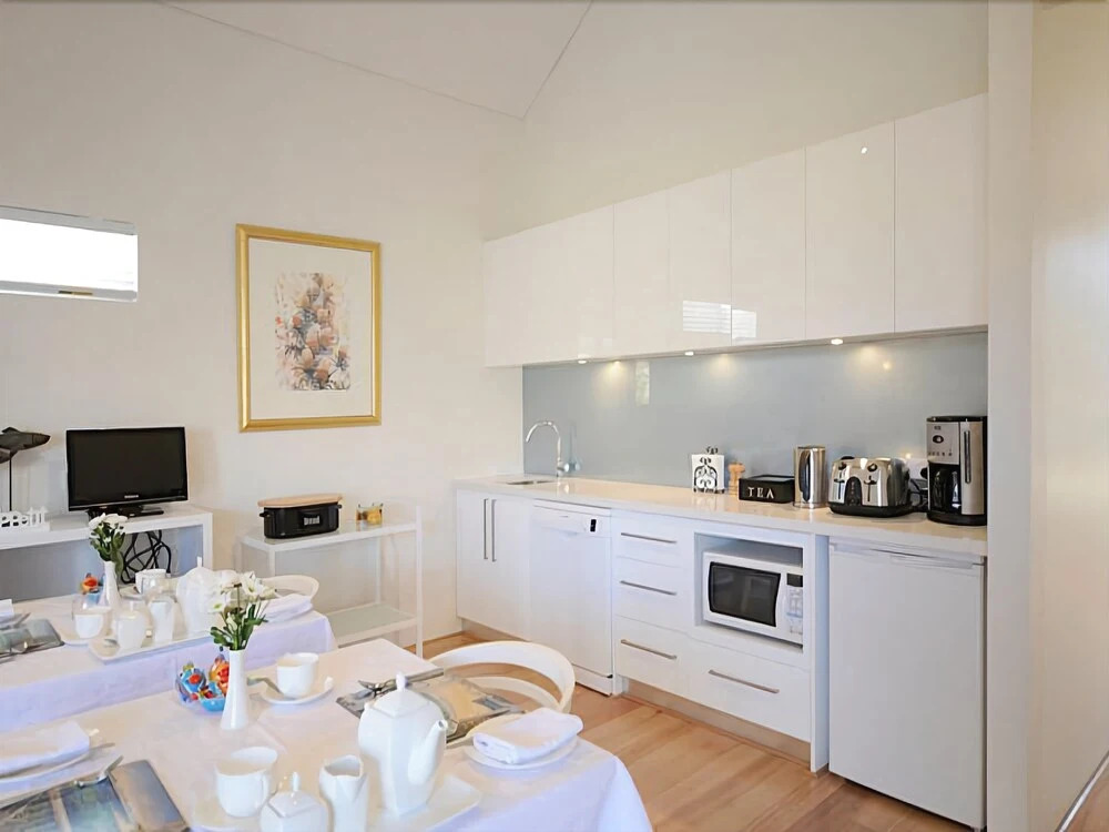 Burns Beach Bed & Breakfast
