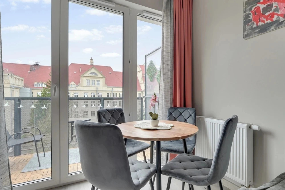 Mostek 2101 PinkGray by Grand Apartments