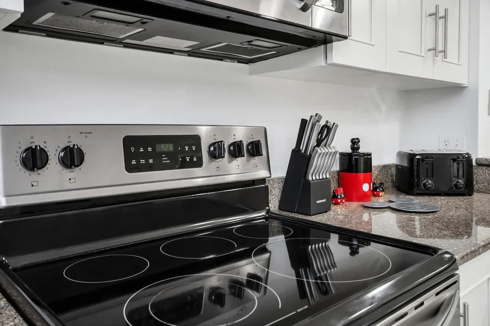 Newly Renovated Stylish Villa with Star Wars Mickey and Safari Themed Rooms #3TV4706