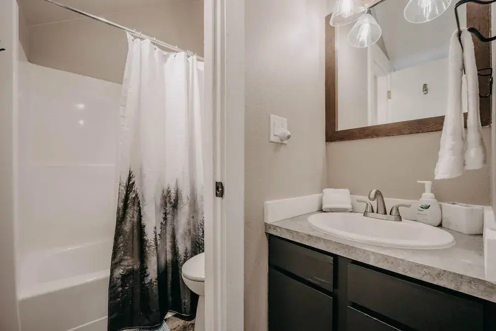 Snowater Condo 45sw With a Media Room