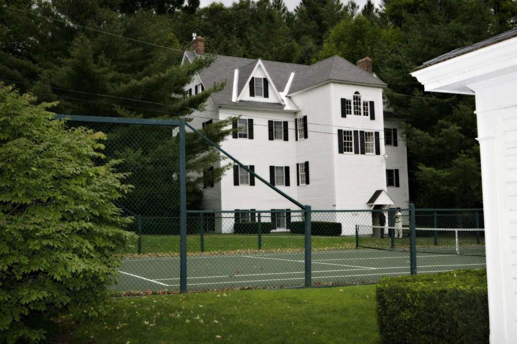 Echo Lake Inn