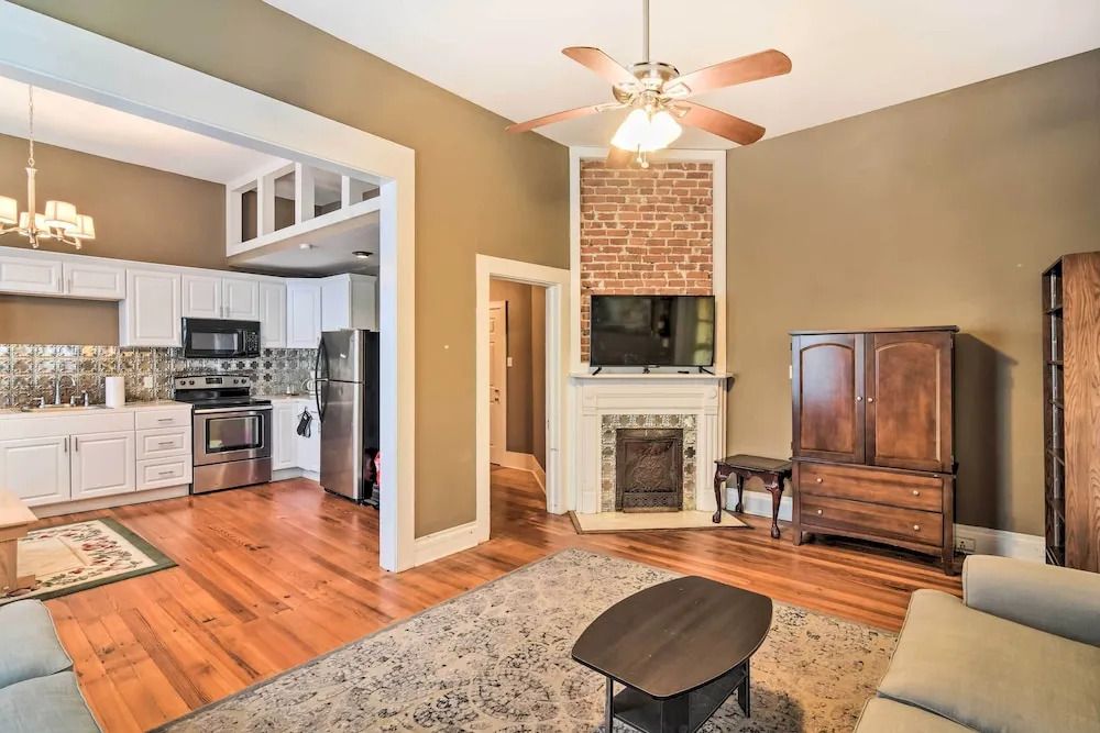 Bright Apartment, Near Vicksburg Military Park!