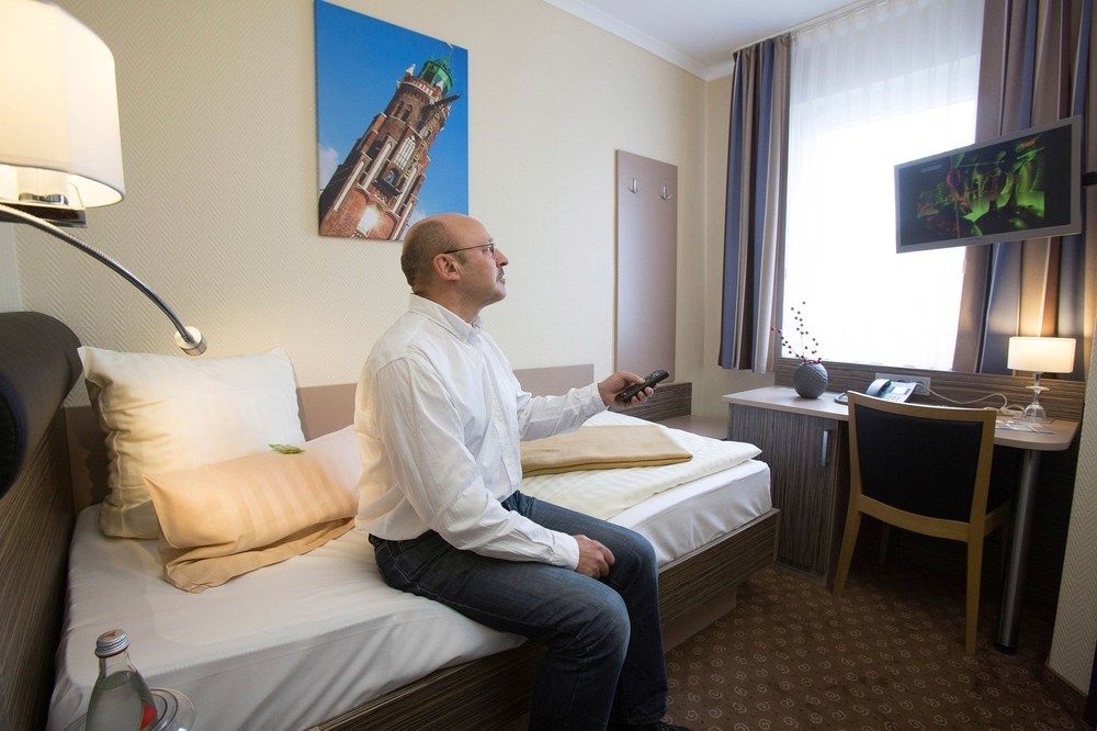 City Hotel
