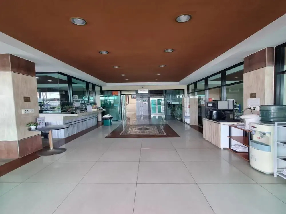 Ratchapruek DC Resort Angthong