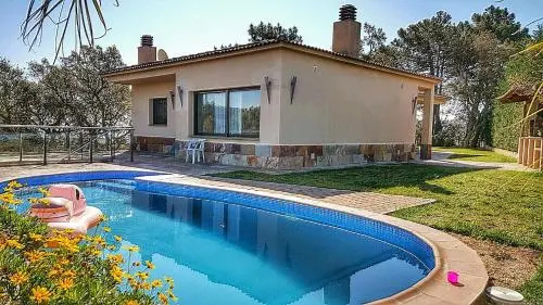 C002 Villa