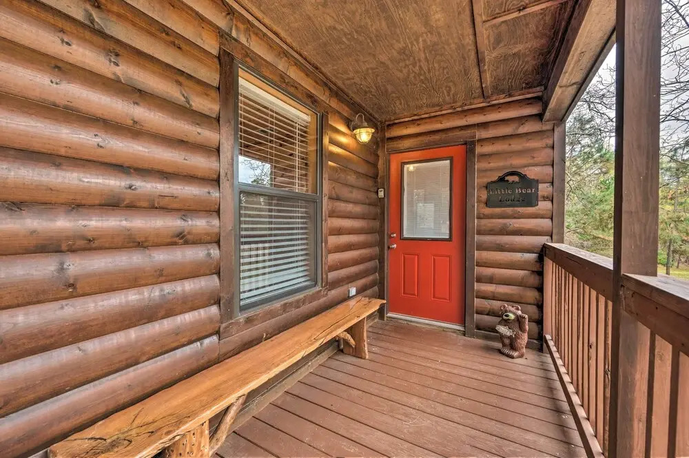 Hot Tub: 'little Bear's Pond' Broken Bow Cabin
