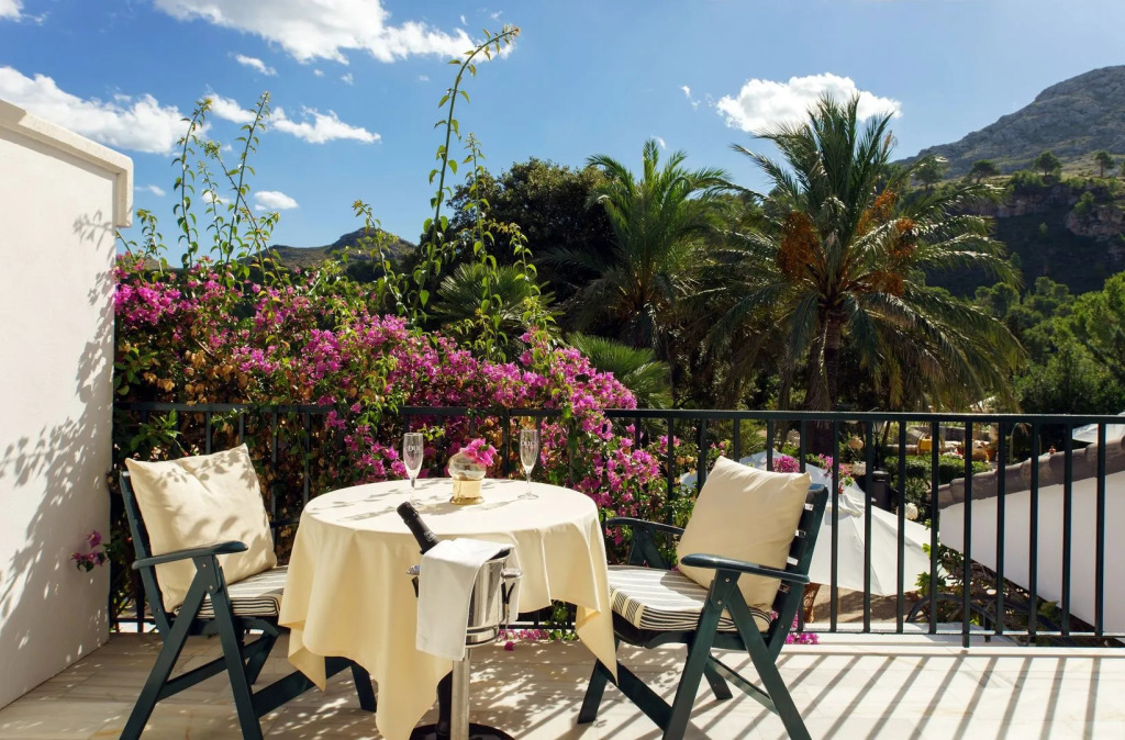 La Moraleja The Quiet Hotel