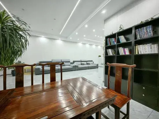 Fuyuan Royal Maple Hotel