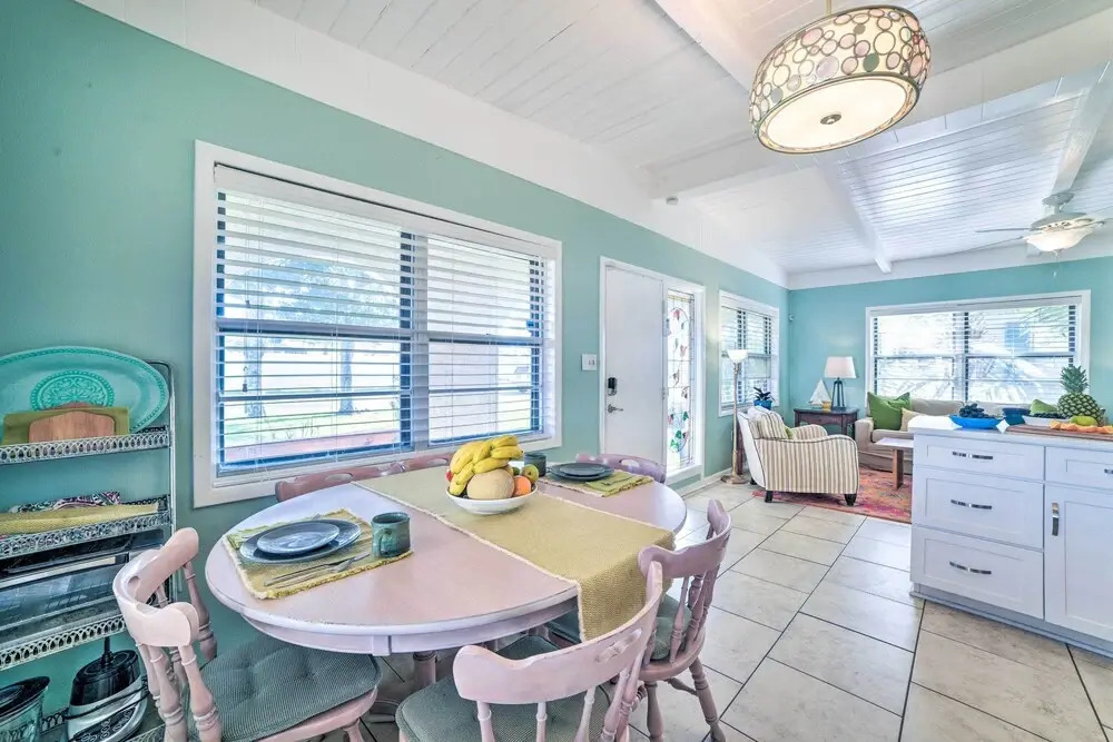 Coastal PCB Cottage W/pool & Bbq: 1block to Beach!