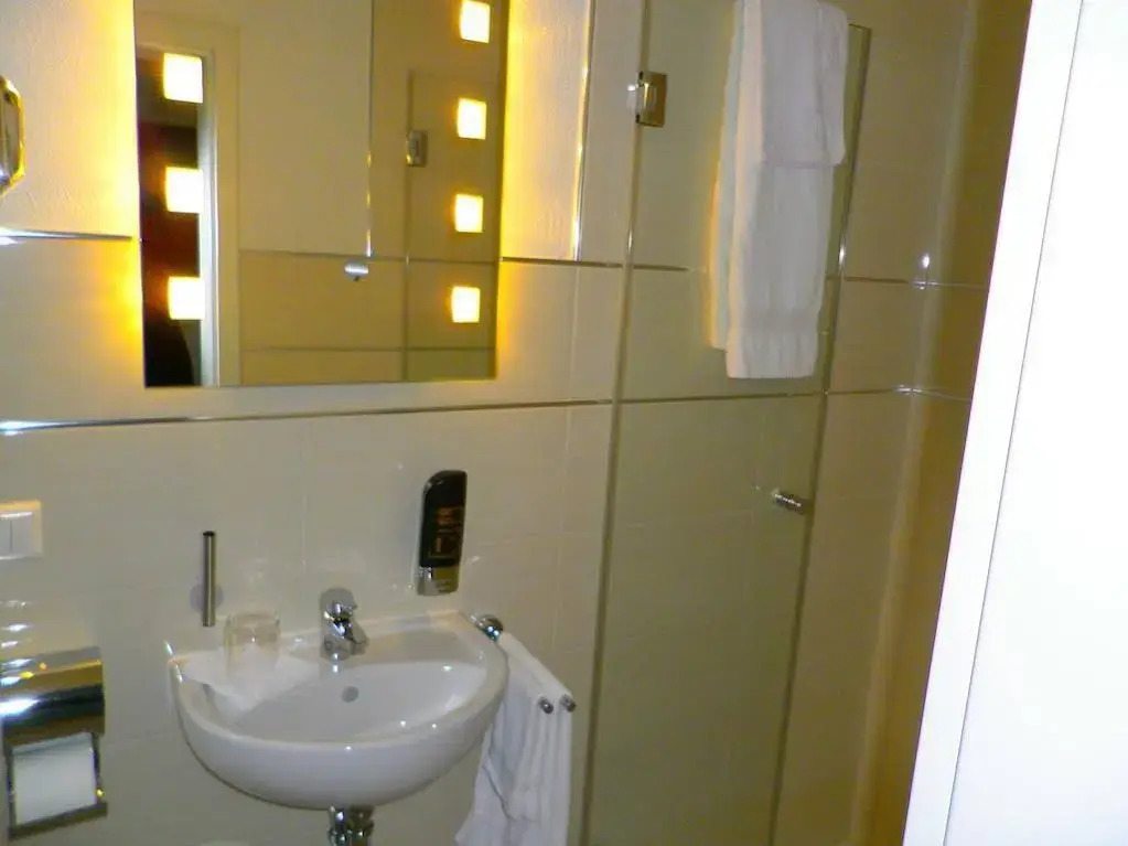 Astra Hotel