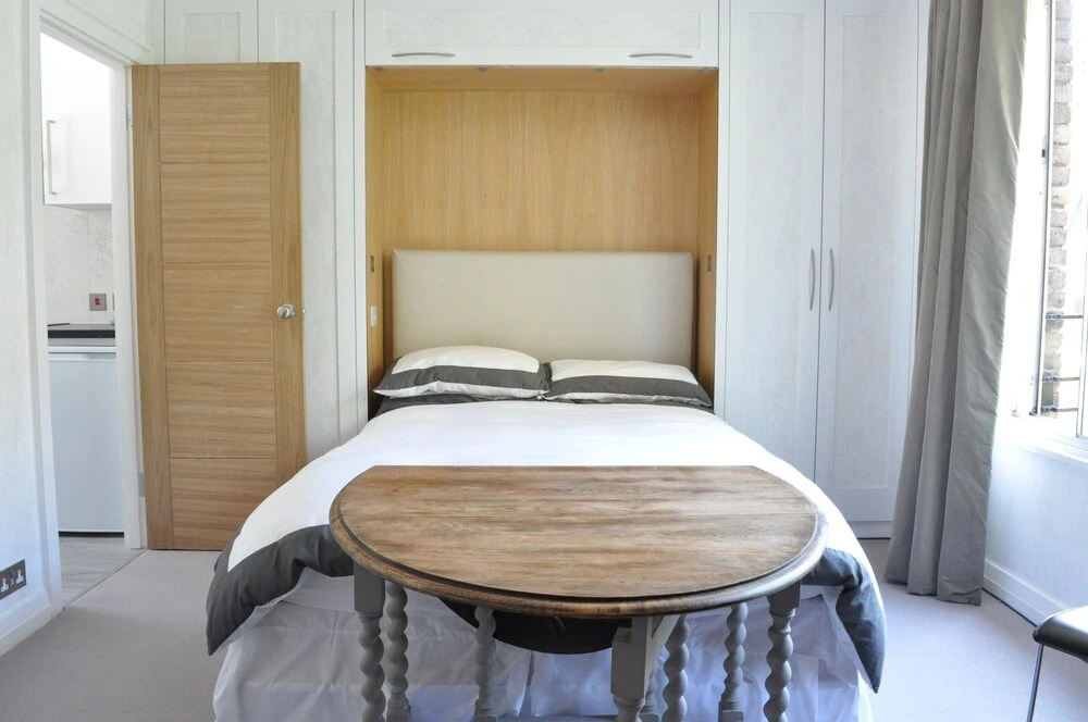 Knightsbridge 1 Bedroom Flat