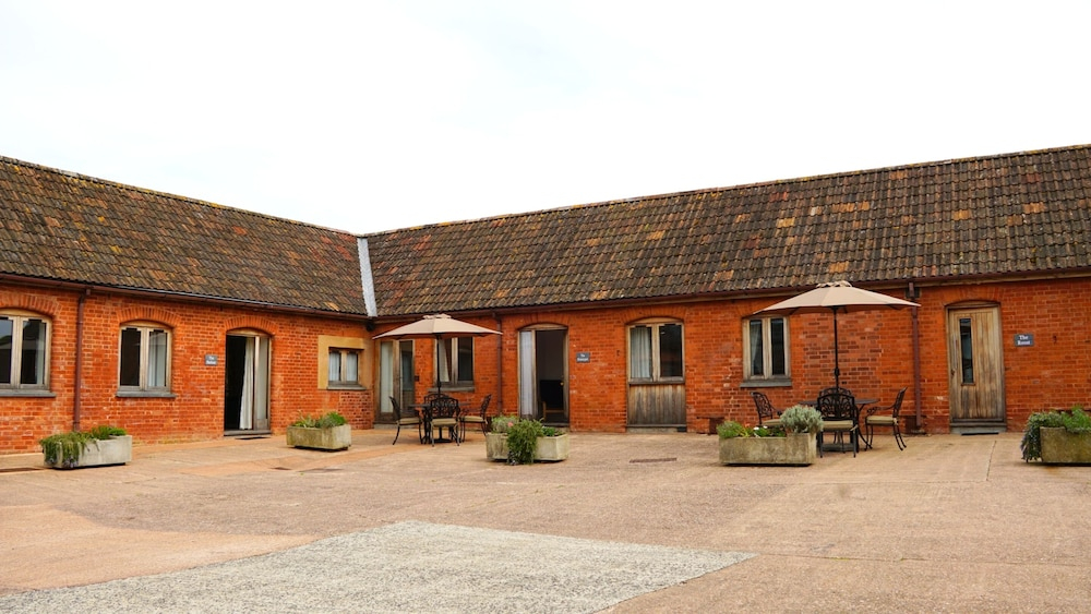 Courtbrook Farm Apartments