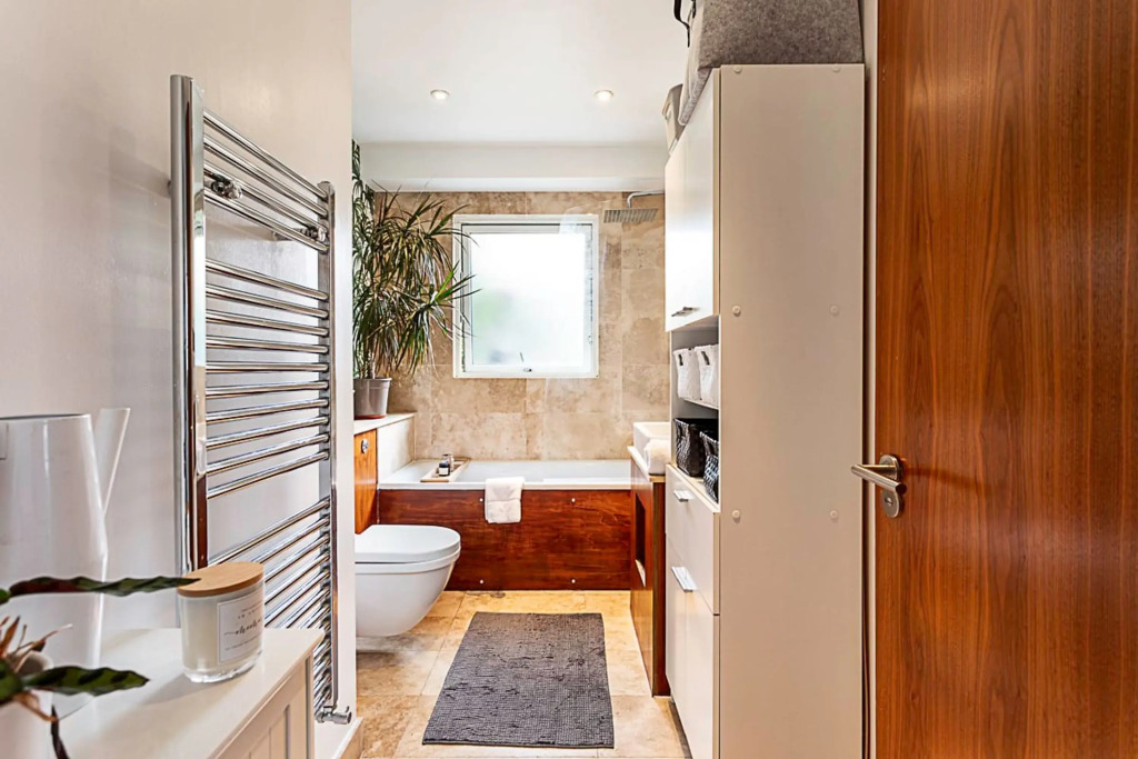 3 Bed Luxury Penthouse in Shoreditch