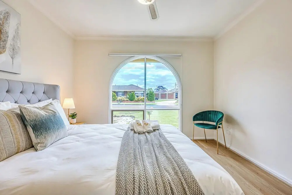 StayAU Pet-Friendly 7BR Spacious Retreat