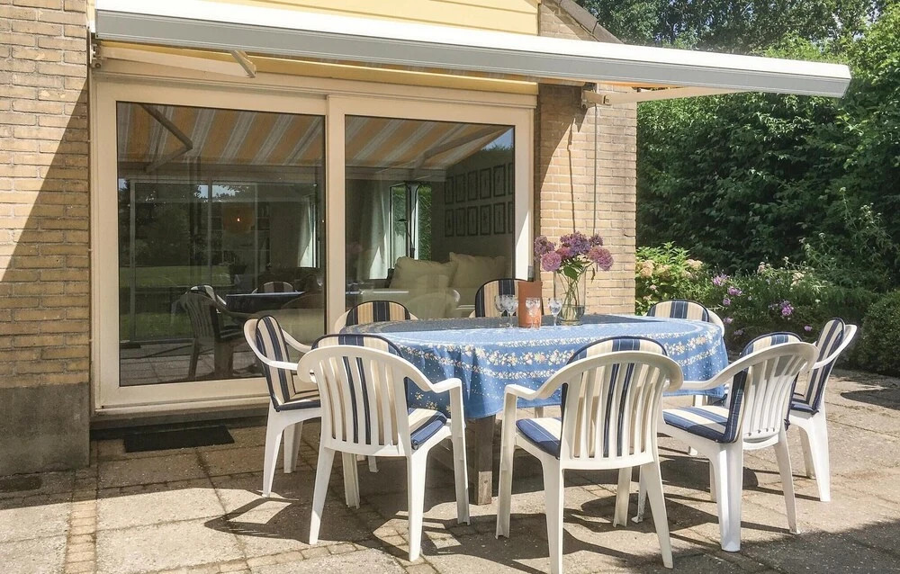 Gorgeous Home In Arnemuiden With Wifi