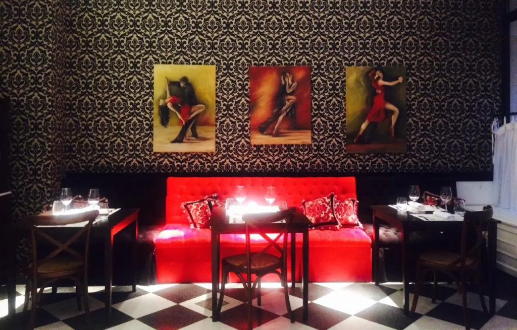 Tango de Mayo Hotel
