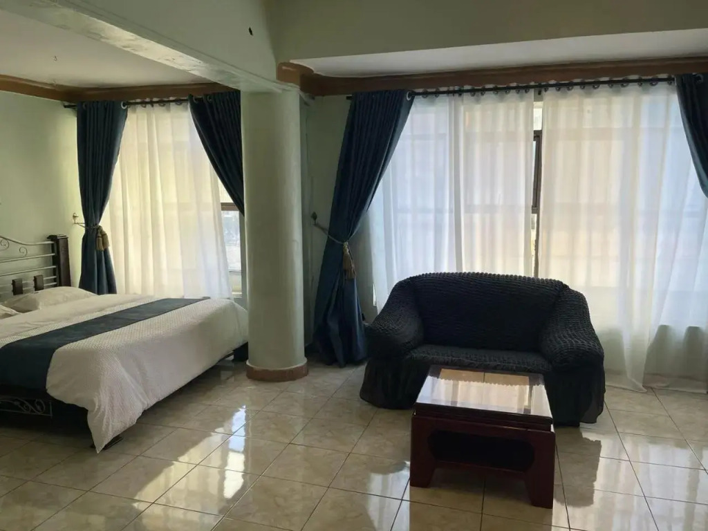 EXCELLENT HOTEL KAMPAlA