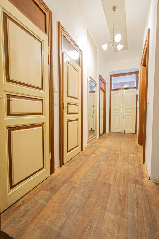 For celebrations spacious 3BDR apartment with balcony
