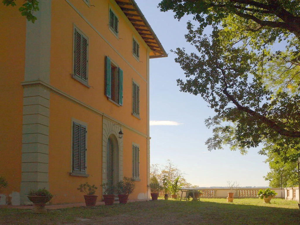 A part of a beautiful mansion with view of the Chianti Classico hills