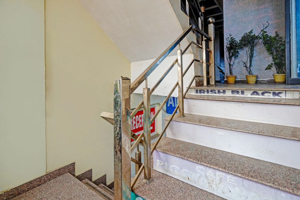 Hotel O Rampur Road Haldwani Formerly Hotel Shhalom