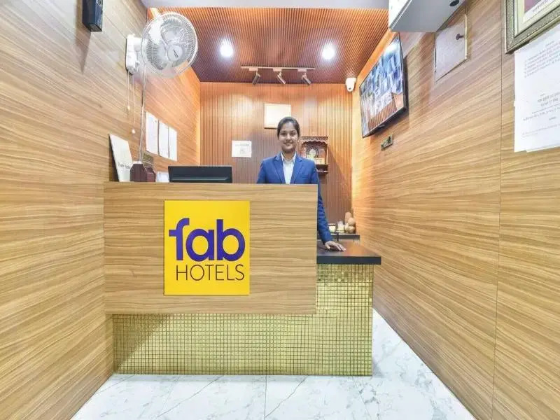 FabHotel Pearl Square