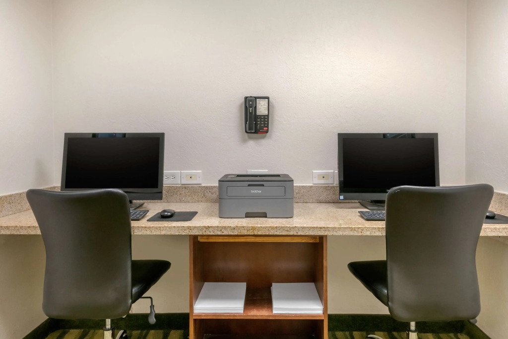 Best Western Plus Palm Beach Gardens Hotel & Suites and Conference Ct