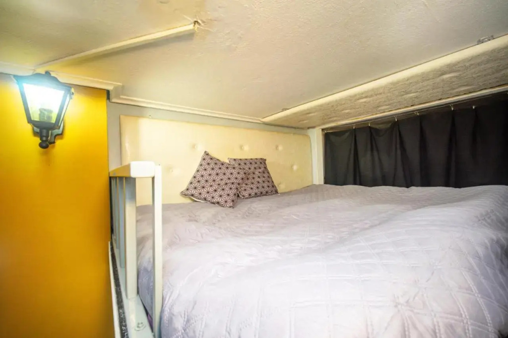 Stay-in-Art, Little Imaginary Apt, 20' to Acropolis