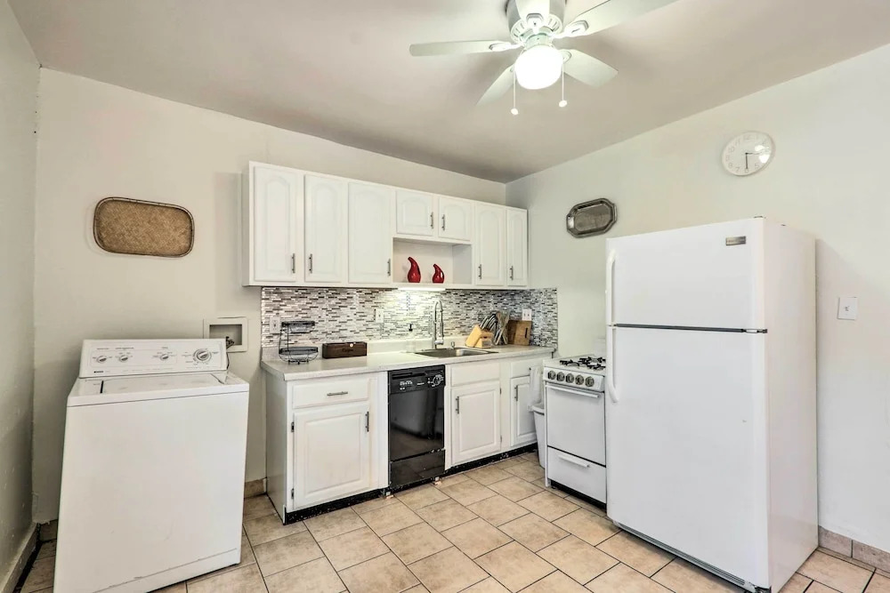 Hartford Vacation Rental - Close to Downtown!