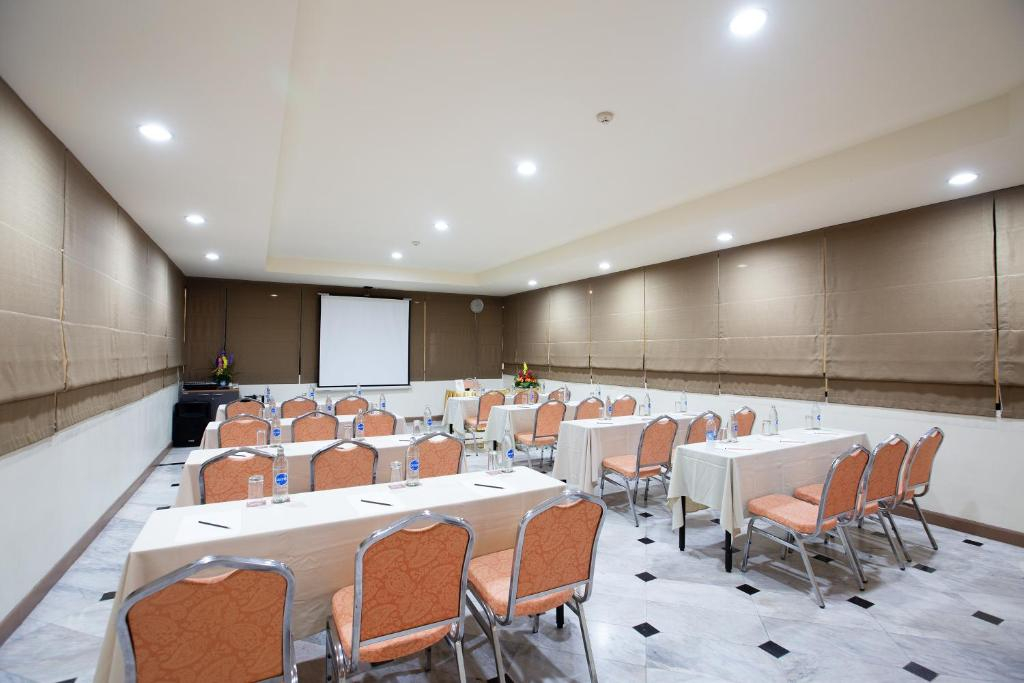 Imm Hotel Thaphae Chiang Mai