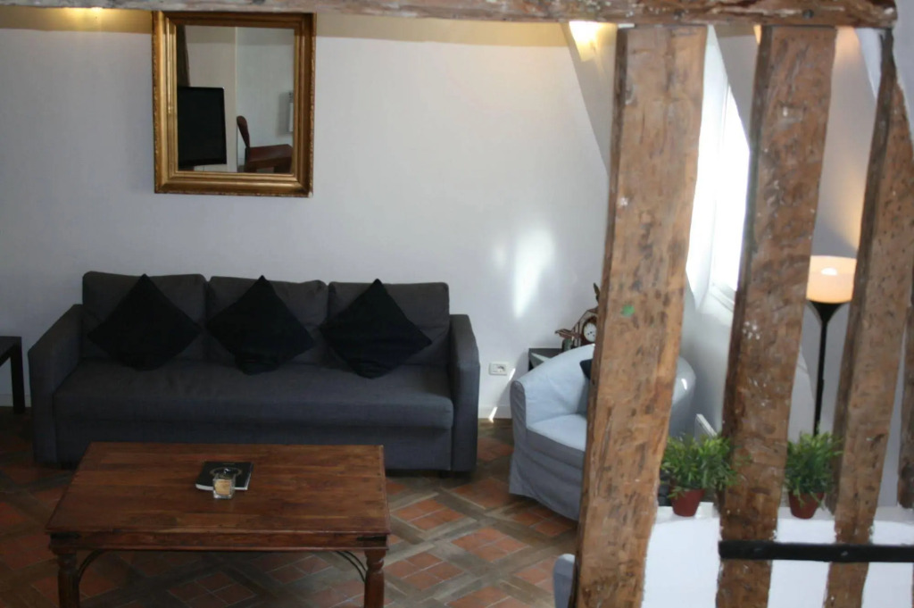 Gregoire Apartment