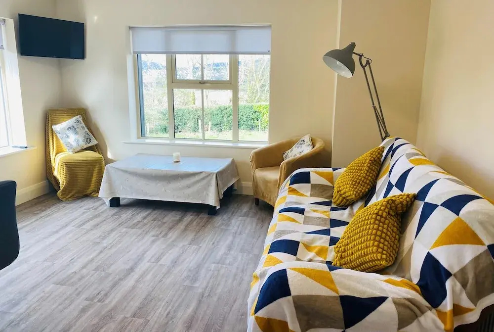 Brand new 2 Bedroom Home Overlooking Kenmare Bay Estuary