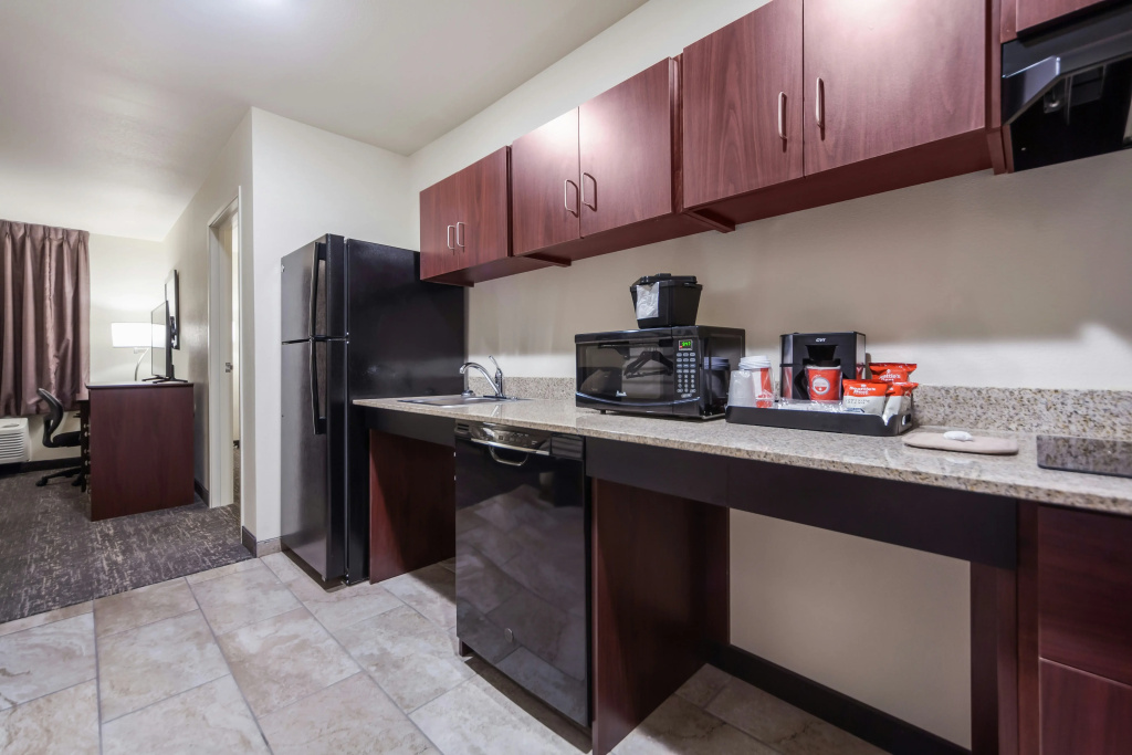 Cobblestone Inn & Suites - Holdrege