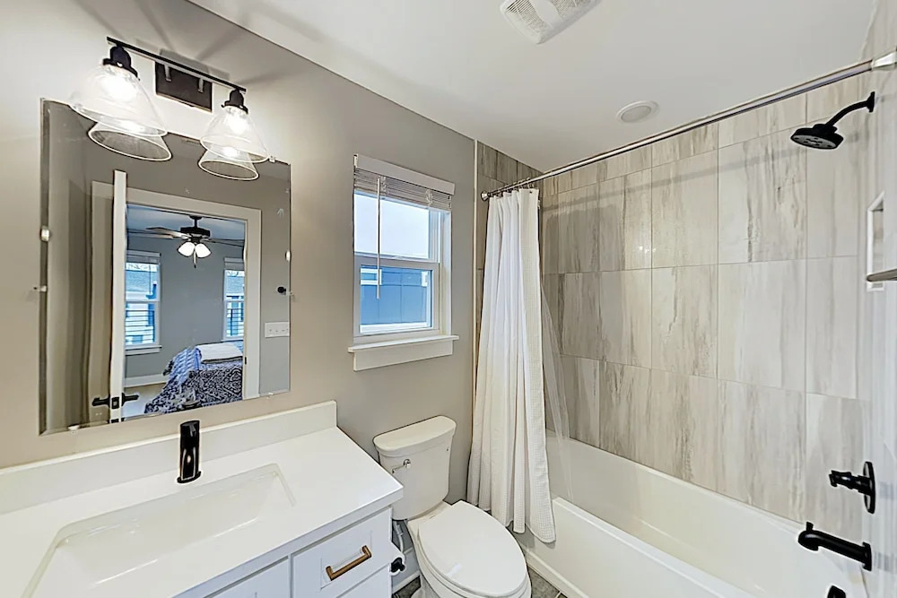 2 Brand-new Townhomes W/ Luxe All-suite Layouts 4 Bedroom Townhouse