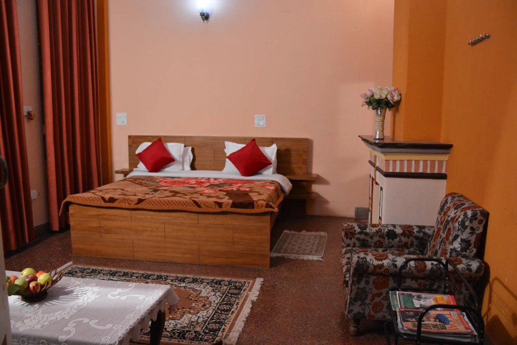 Solan Retreat