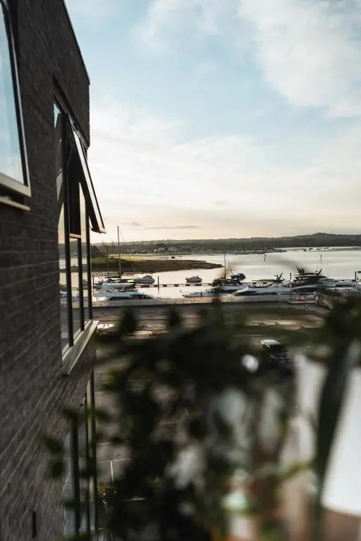 Poole Quay Sea Views Apartment No 3