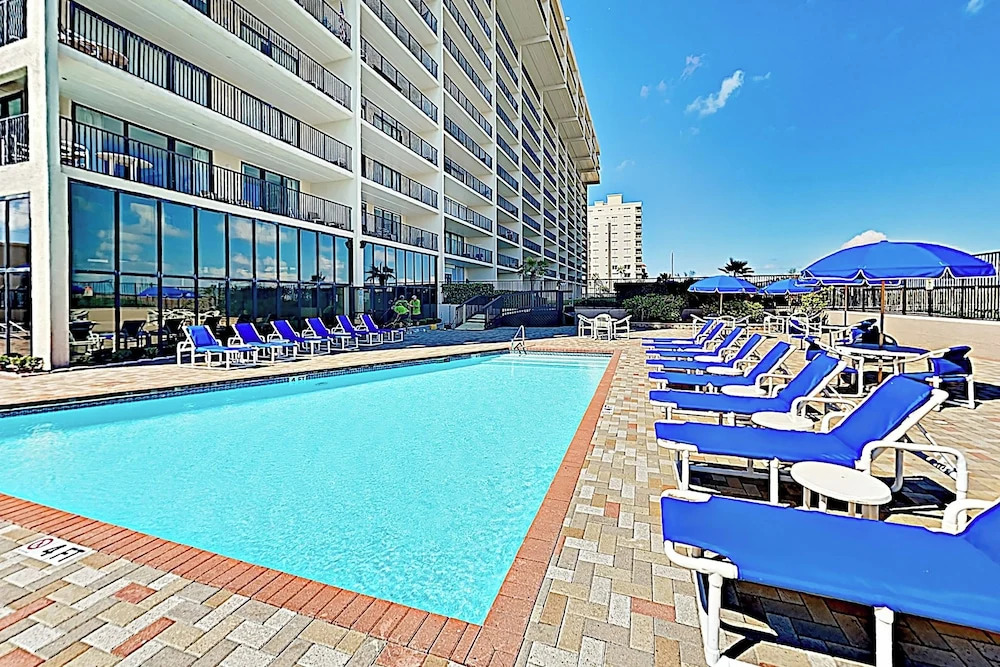 Sweeping View, Luxe Perks: Suntide III - Unit 708
