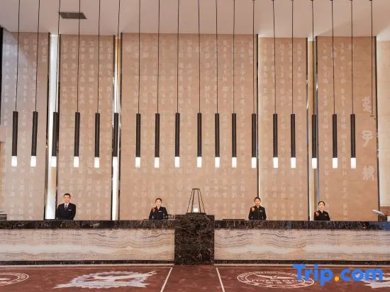 Zhengzhou East Railway Station E-unit  International Hotel