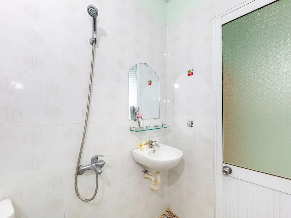 OYO 898 Phuong Thao Hotel