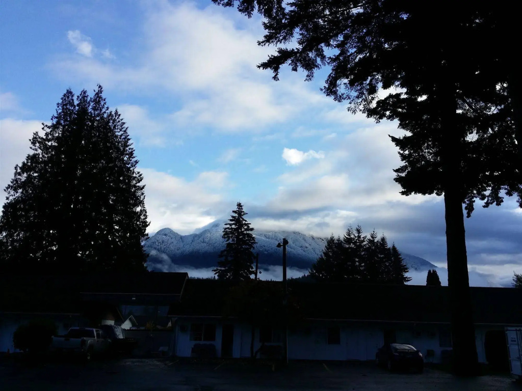 Skagit Motor Inn