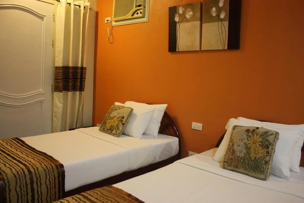 La Piscine Bed & Breakfast