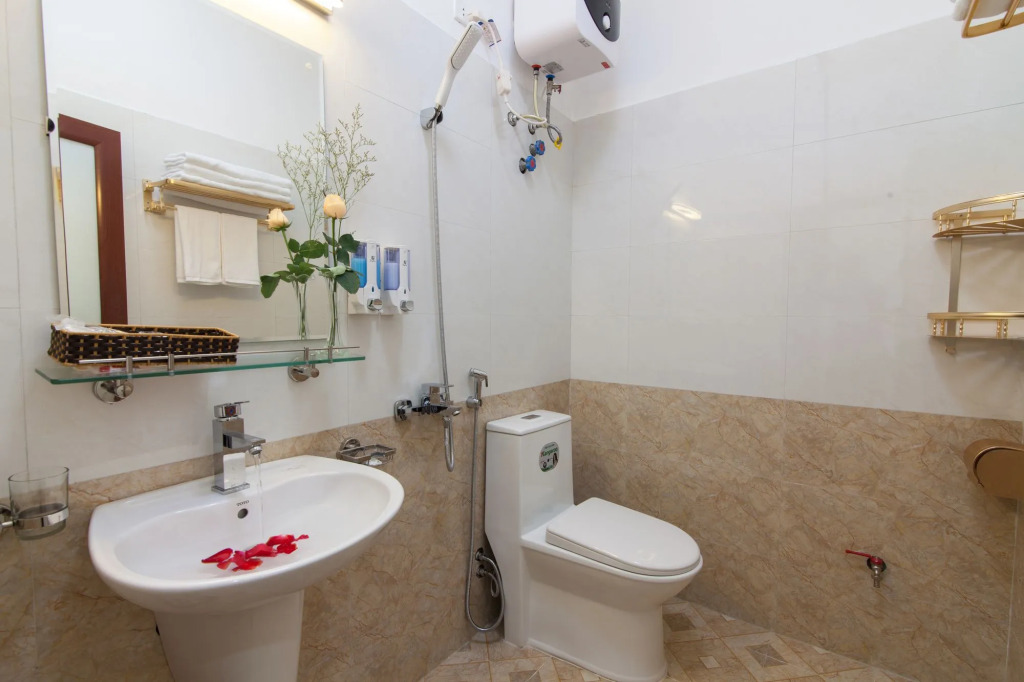 Luxury Airport Hotel & Spa