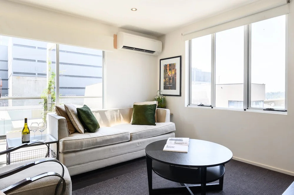 PENTHOUSE Laneway Art, Fed Square & Top Restaurants