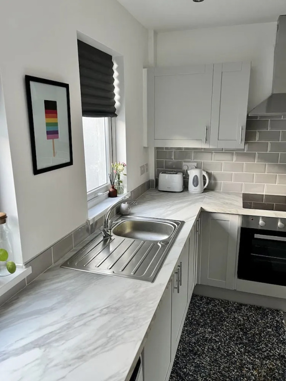 Cosy 2-bed House Close to Belfast City Centre