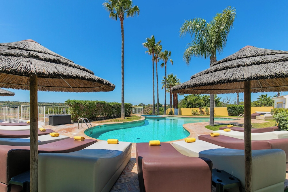 Monte Da Poupa - 7 Bedroom Villa - Sleeps 15