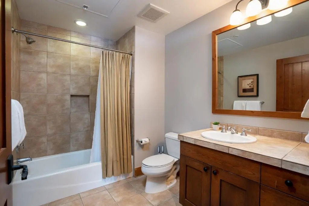 New Listing! Top Floor Village at Northstar Residence - Big Horn 504