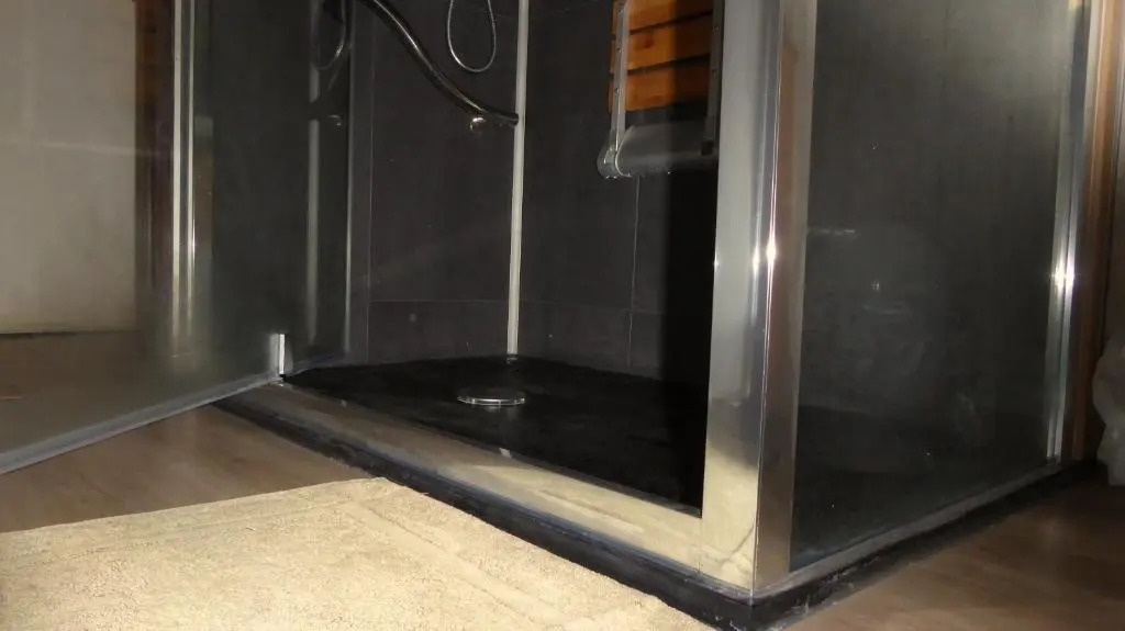 Les Pucines T2 bas de villa