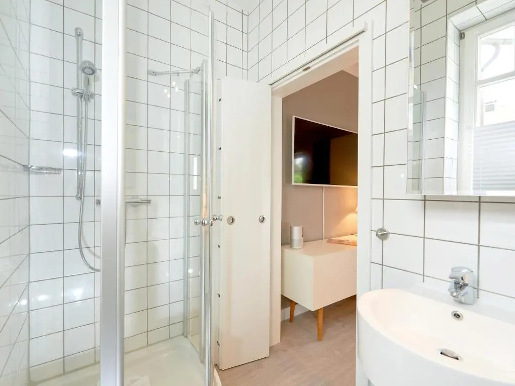 Villa "Saxonia" in Binz - WG 19, strandnah