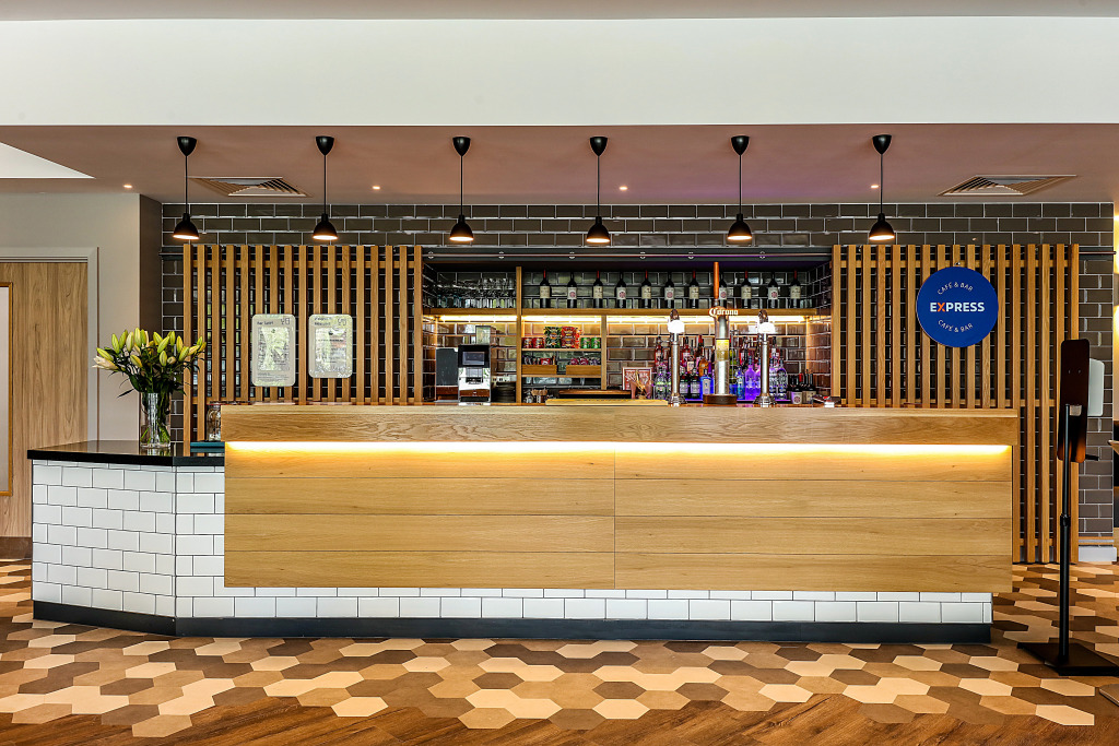 Holiday Inn Express Bicester by IHG